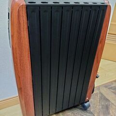 オイルヒーター　キャスター、リモコン付き　説明書あり