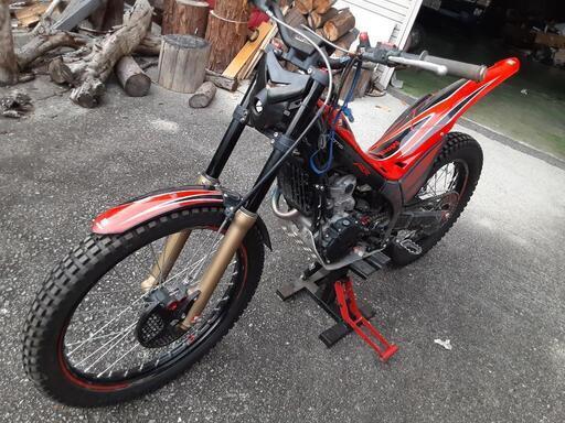 モンテッサ　コタ300RR