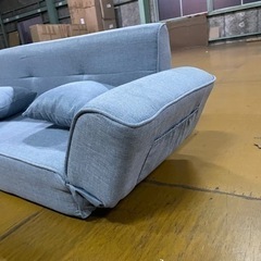 予定者あり　さロータイプのリクライニングソファーベッド　布製の画像