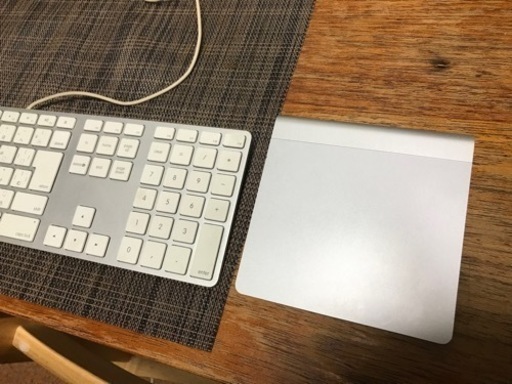 Apple iMac 27'mid2010付属品付き(キーボード・トラックパッド)