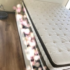 引き出し付きダブルベッド美品