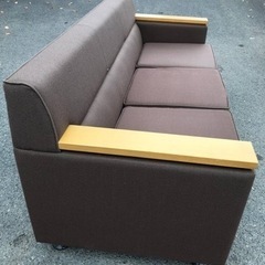 ET1103番　ソファの画像