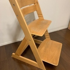 【AZ様と取引中】高さが調整できるベビーチェアの画像