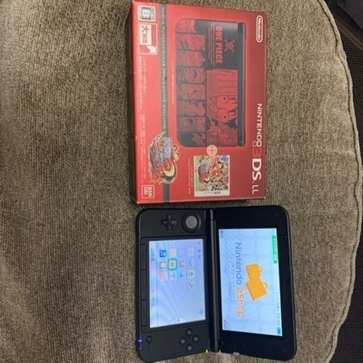 値下げしました！美品)ニンテンドー3DSLL ワンピースアンリミテッドワールドR アドベンチャーパック　ルフィレッドver