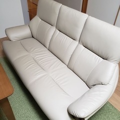 中古】新座駅の3人掛けソファを格安/激安/無料であげます・譲り