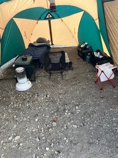 ラウンドスクリーン2ルームハウス