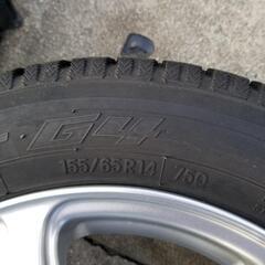 スタッドレスタイヤ14インチの画像