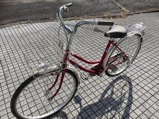 【26インチ自転車】内装3段変速付　鍵新品❗️スペアキーあり　大きめの前カゴ使用　若林自転車　唐崎店　SALE中❗️