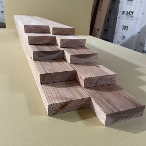 セール50本‼️ 杉　30×105×3010mm               25,000円