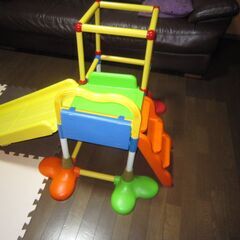 決まりました！　幼児用スベリ台（室内用）