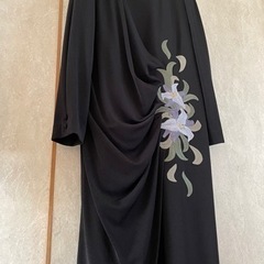 ロングドレス　刺繍の画像