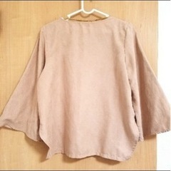 ベージュのきれいめトップス♡の画像