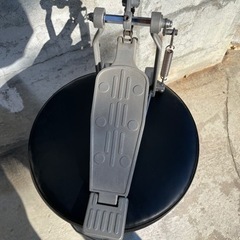 キックペダル　バスドラム