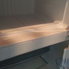 あげます、単身者に丁度良いサイズ。上部にレンジが置けます。の画像