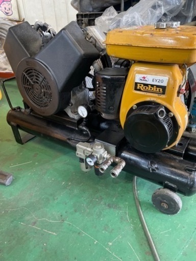 コンプレッサー　エンジン式