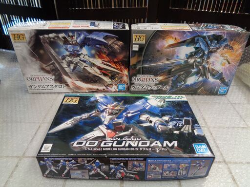 HG 1/144 ガンダム アスタロト/ガンダム ヴィダール　1/144SCALE HG ガンダム00 ダブルオーガンダム 　組立品　ジャンク