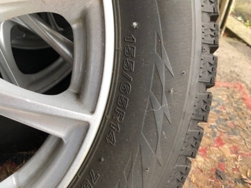 スタッドレスタイヤ　ホイール4本セット　155/65R14