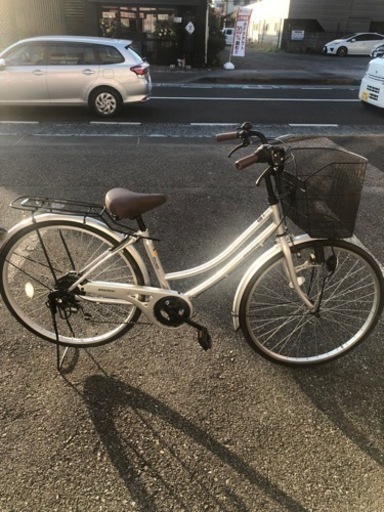 美品　6段ギア付き27インチシティサイクルをお安くお譲りいたします！防犯登録付き