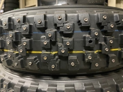 フルピン　スパイク　51R 185/65r14 4本