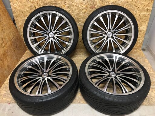 バドックス　LAXARTNY　２０インチ　20×9J 245/35ZR20 タイヤ着用