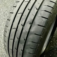 ラスト！215/50R17 タイヤ４本　グッドイヤー　プリウスαなど