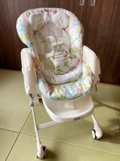 コンビ　ハイローチェア　combi