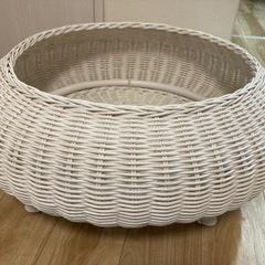 ★取りに来てくれる方のみ★猫　ラタンサークルベッド　白　美品