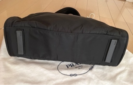 プラダ　PRADA テスート　スポルト　三角ロゴ　黒　B8495