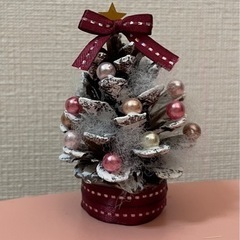 ハンドメイド　松ぼっくりツリー