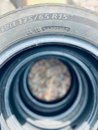 タイヤ　175/65R15