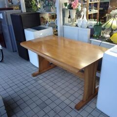 超激安 天然無垢 手頃サイズの食卓テーブル ダイニングテーブル の画像