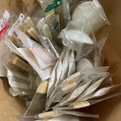 使い捨て割り箸やスプーン