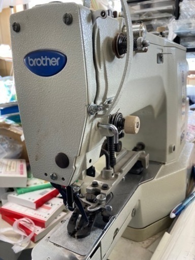 工業用ミシン☆ボタン付け専用ミシン