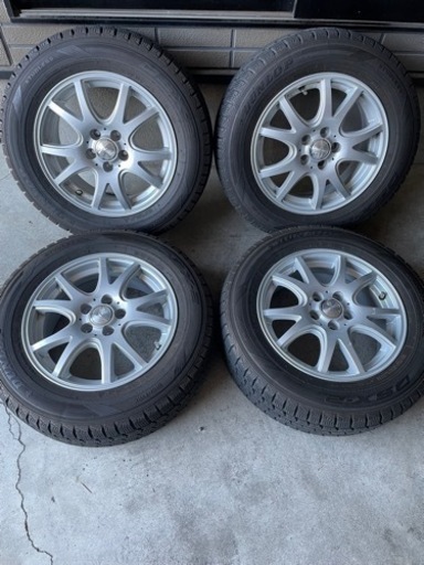 プリウス他にバリ山スタッドレスアルミ付き