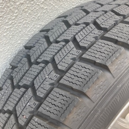 【お取引き決定】4本セット 21年製　ホイール付き グッドイヤー　165/65 R14 79Q アイスナビ7 スタッドレスタイヤ　