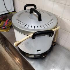 業務用ガス炊飯器
