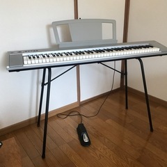 電子ピアノ