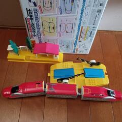 プラレールセット電車付き（定価5000円程度）決まりました
