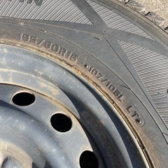 スタッドレスタイヤ　ウインターマックス　195 80R15の画像