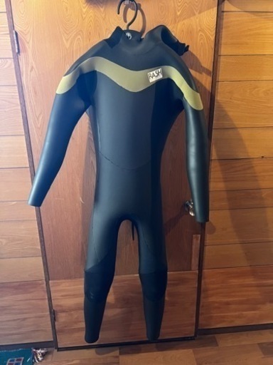RASH セミドライ　5×3 ウェットスーツ