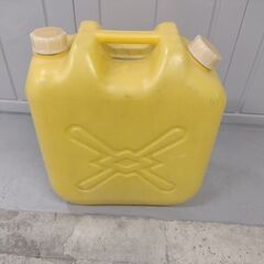 受渡し決定　灯油タンク　イエロー色