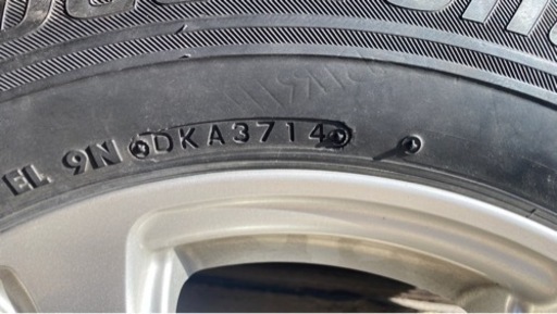 スタッドレスタイヤ　VRX 195/65R15