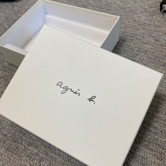 agnes b. 空箱売ります！の画像