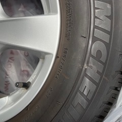 14インチ　フォルクスワーゲンポロ　スタッドレスタイヤ　タイヤホイール付の画像