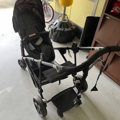 値段交渉あり日本育児【2〜3人乗り】2人乗りにベビーカー 多機能の画像