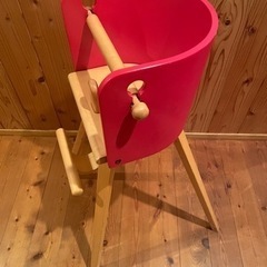 ベビーチェア　赤の画像