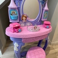 ディズニー　ドレッサー　イスとティアラ付き