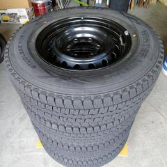 ハイエース　スタッドレス　195/80R15