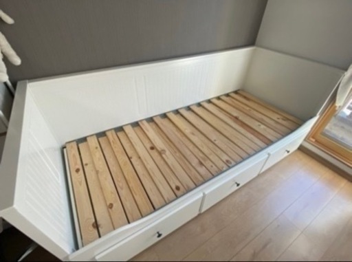 早い者勝ち！！　ベットフレーム　ヘムネス　ホワイト　IKEA 白