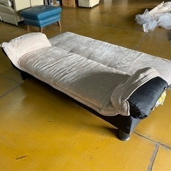 カバーが洗える　布製ソファーベッド　ベージュ色　ほとんど新品の画像